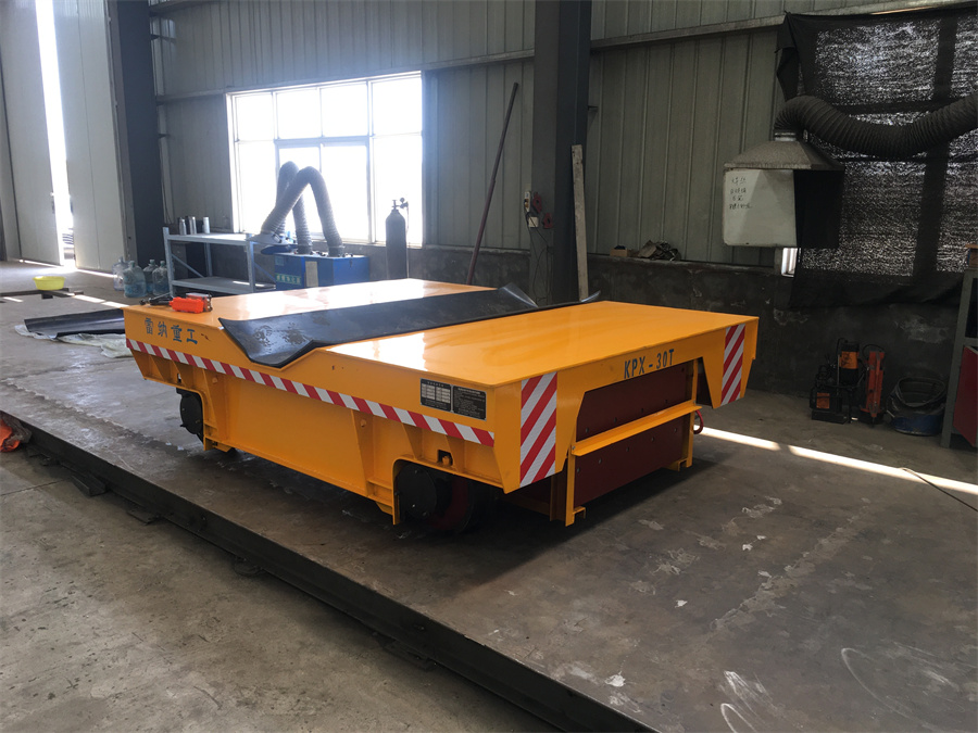 軌道平板車 臺面v型架08